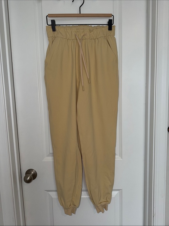 lululemon athletica Pants - lululemon athletica Beige Drawstring Jogger Pants